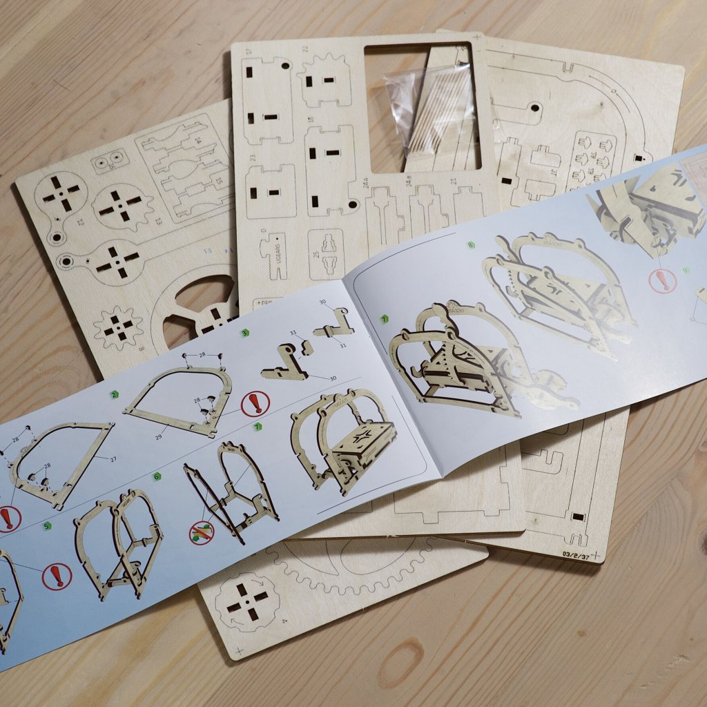 UGEARS BUSINESS CARD HOLDER