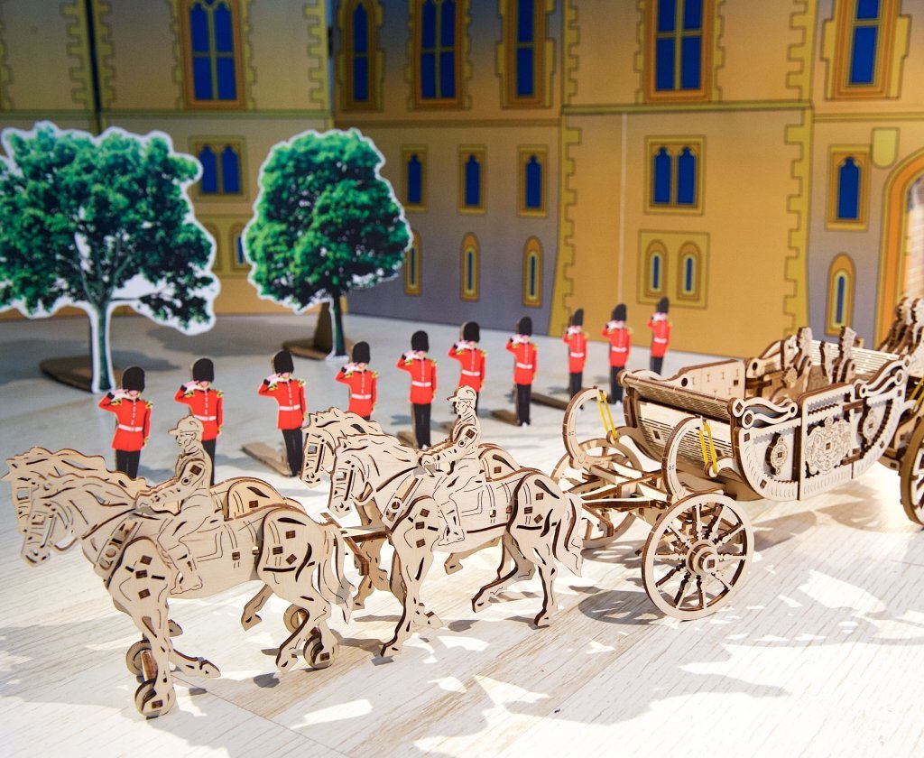 UGEARS ROYAL CARRIAGE