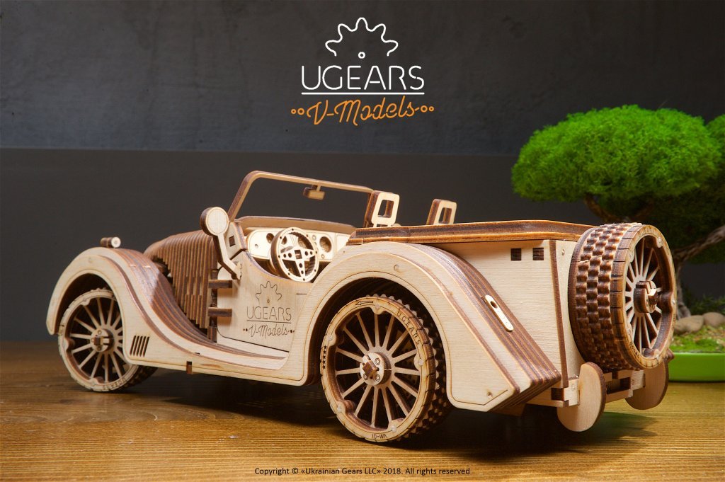 UGEARS ROADSTER VM-01