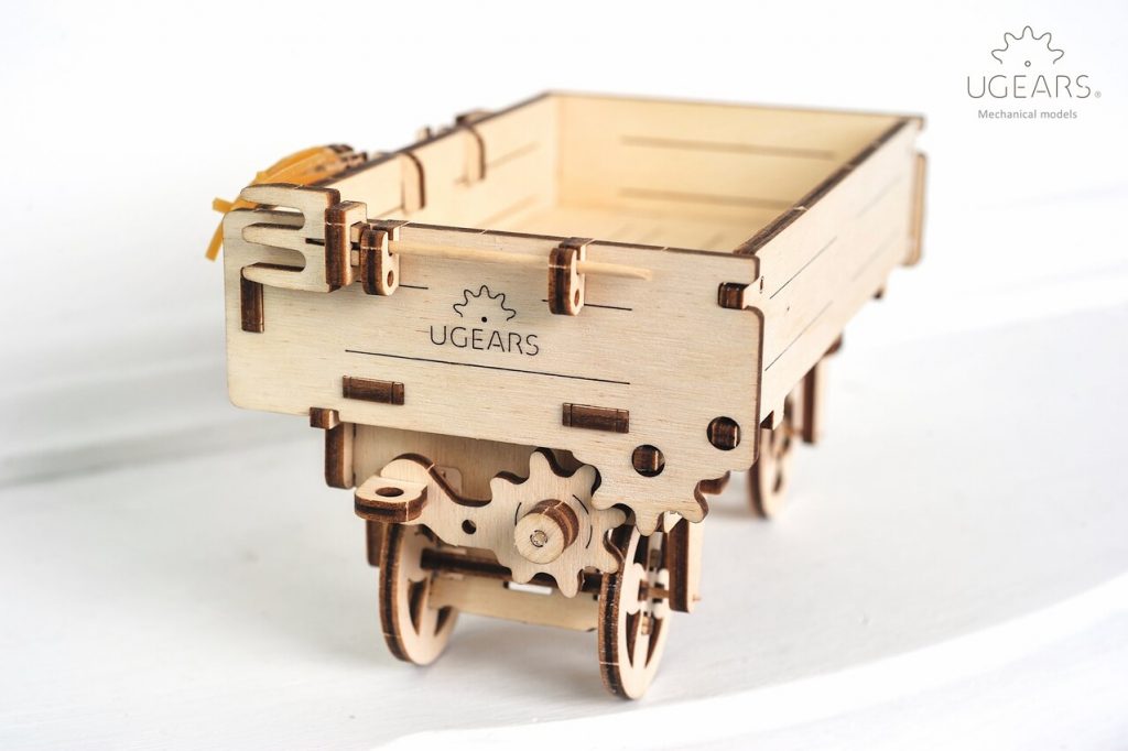 UGEARS TRACTOR`S TRAILER